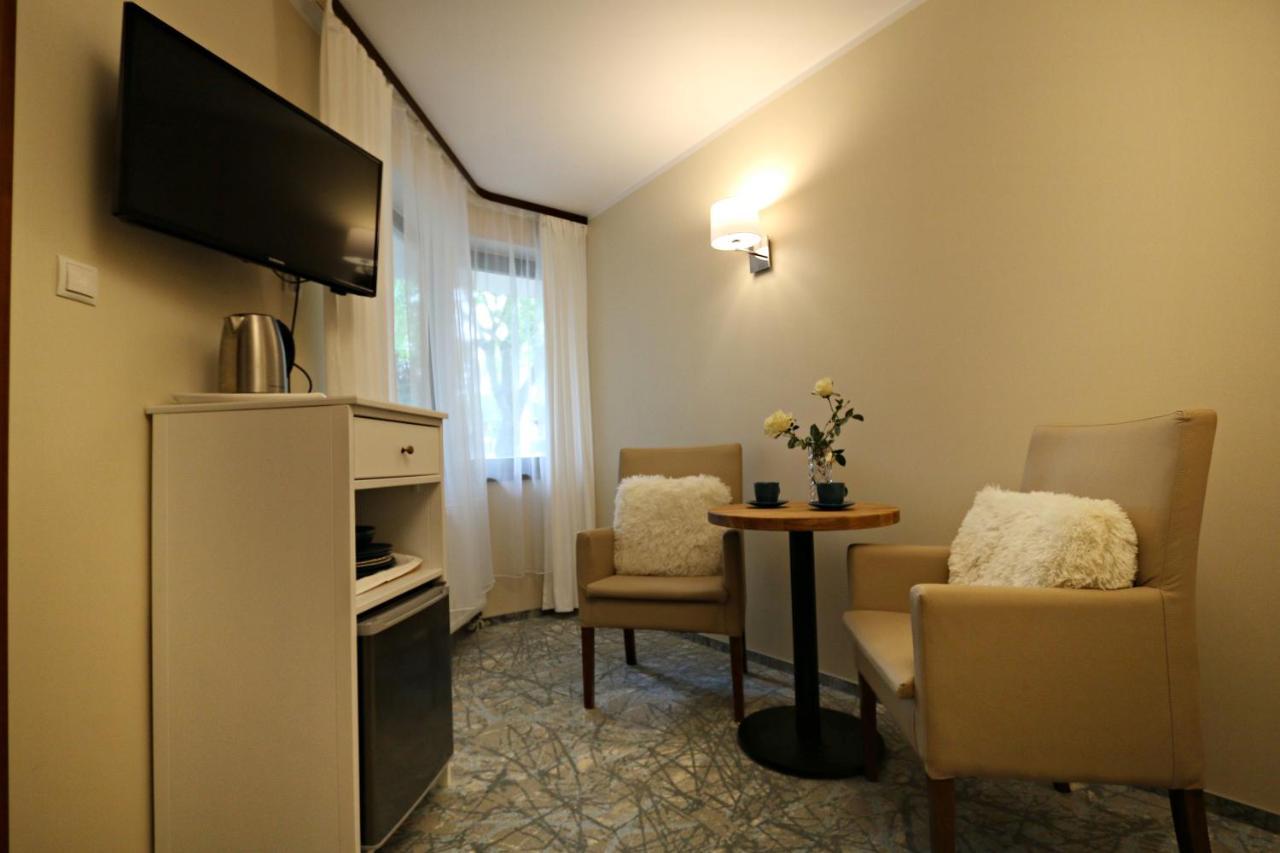 Villa Czarli 미엥지즈드로예 외부 사진